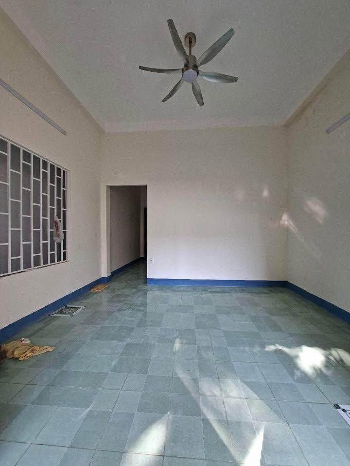 Nhà mặt tiền cấp 4 Hòa Minh, Liên Chiểu 74m² giá 5.7 tỷ - Đầu tư sinh lời ngay!