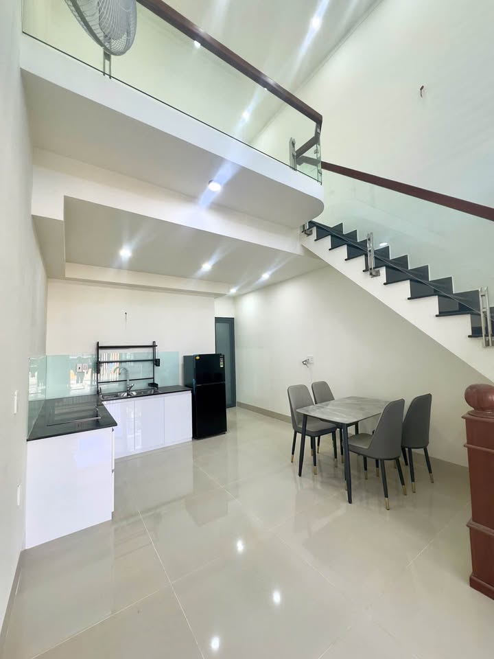 Nhà cho thuê đường Dã Tượng, phường Tân An, 2 phòng ngủ - Nội thất đầy đủ chỉ 6 triệu