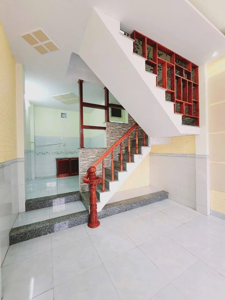 Nhà Hẻm Trần Hưng Đạo, Đống Đa, Quy Nhơn 40.4m² giá 1.5 tỷ - Sổ đỏ chính chủ, sang tên nhanh!