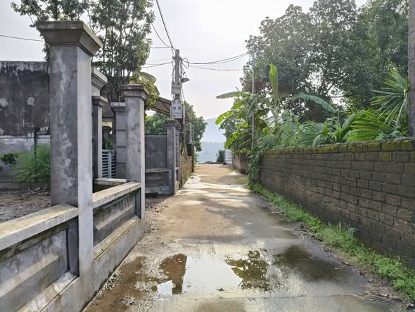 Đất nghỉ dưỡng Xuân Thọ, Ba Vì 500m² giá 2 tỷ - Gần sông Đà, tiện ích đầy đủ!