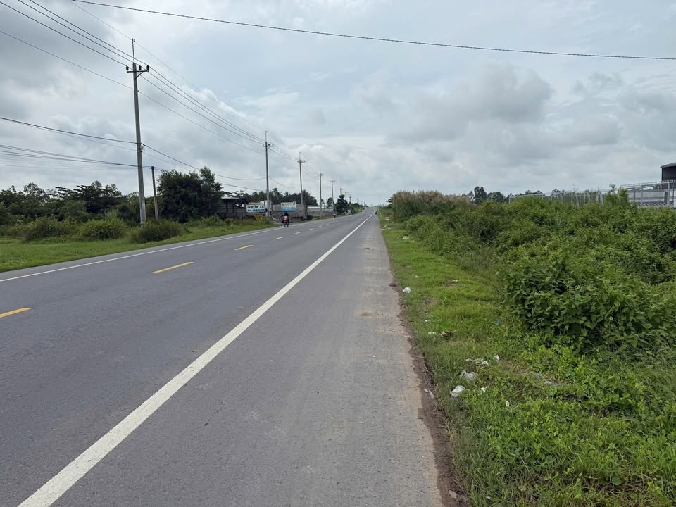 Đất nền mặt tiền Tuyến Tránh, Sóc Trăng 820m² giá 3.89 tỷ - Đầu tư sinh lời ngay!