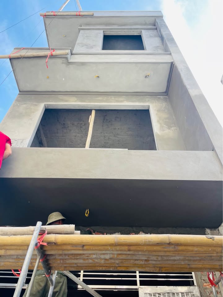 Nhà phố 3 tầng Trần Hưng Đạo, Thái Bình - Diện tích 57m² giá 2.1 tỷ, ô tô vào tận cửa!