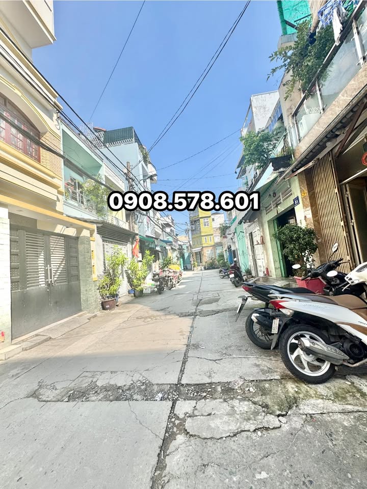 Nhà 4 tầng Hồng Bàng, Q11 47m² giá 8.5 tỷ - Hoàn công đầy đủ!