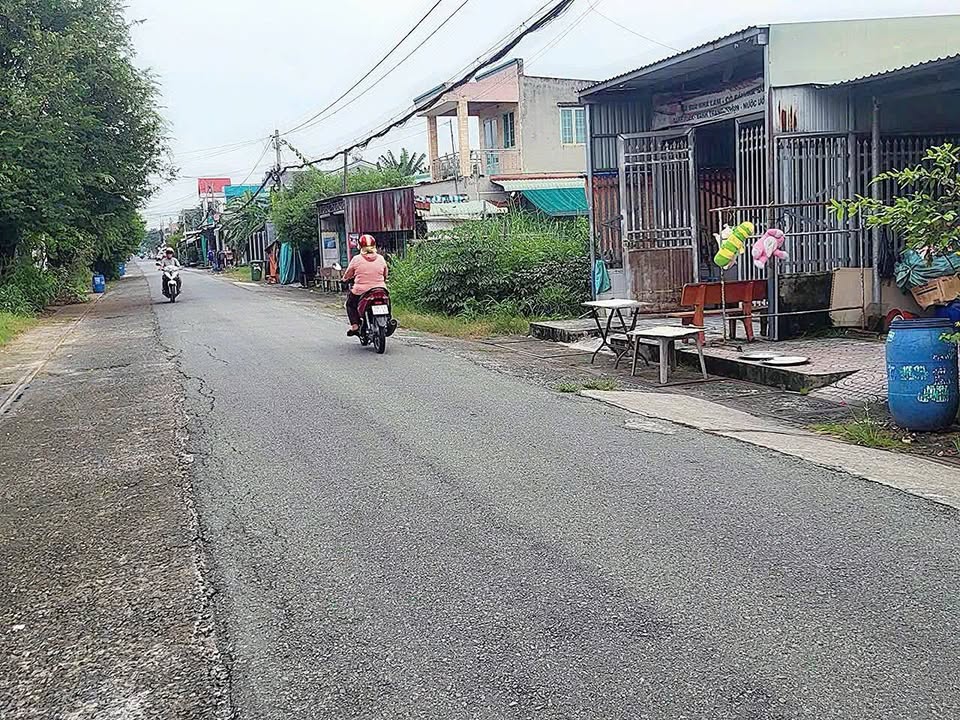 Nhà mặt tiền đường số 3 Củ Chi 280m² giá 5 tỷ - Tiềm năng đầu tư tốt!