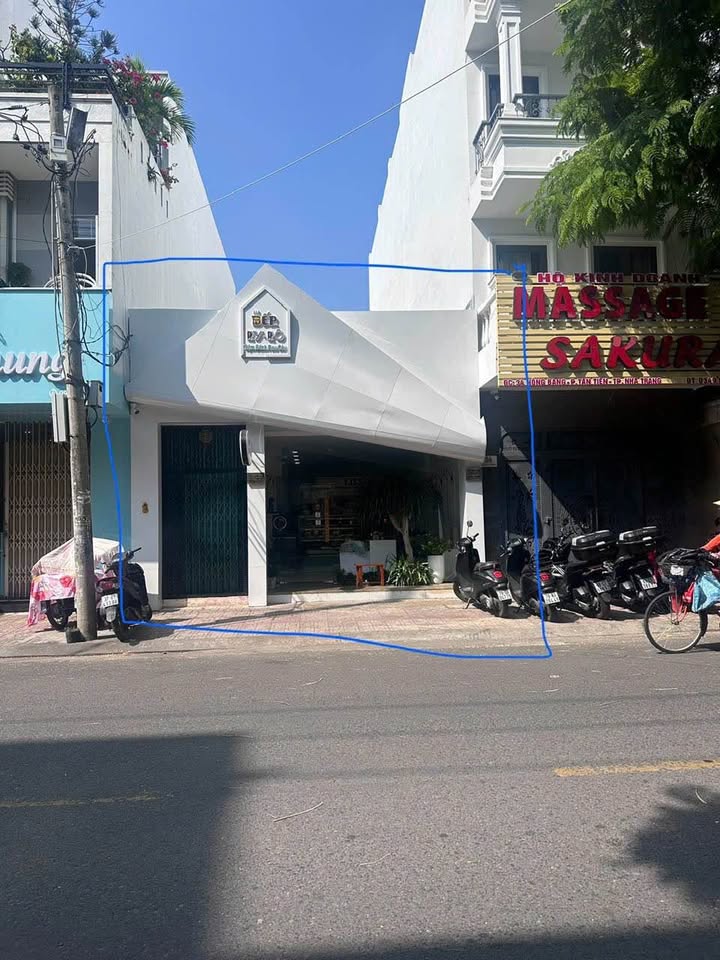 Cho thuê FrontHouse 3 mặt tiền đường Nguyễn Thiện Thuật Nha Trang 96m² - Vị trí đắc địa không thể bỏ lỡ!
