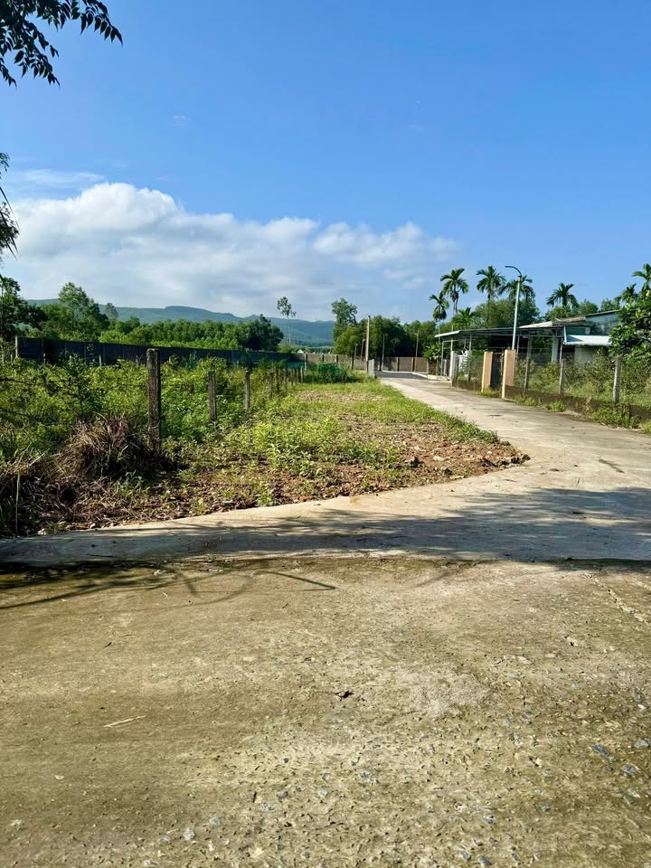 Đất lô góc 200m² tại Hòa Tiến, Đà Nẵng - Tiềm năng đầu tư lớn!