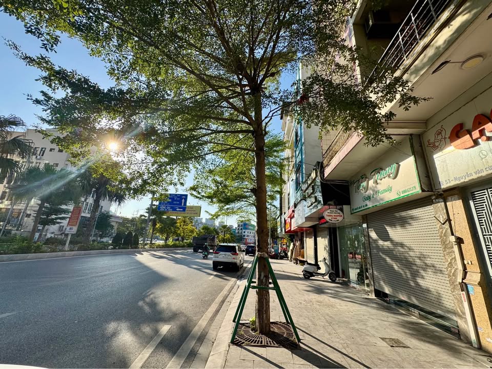 Nhà mặt đường Nguyễn Văn Cừ, Hạ Long 55m² giá 9.5 tỷ - Kinh doanh tốt!