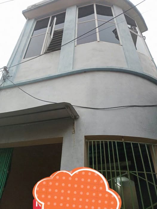 Nhà 2.5 tầng lô góc Ngõ Nguyễn Văn Linh, 46.8m² giá 2 tỷ - Vị trí đắc địa gần chợ