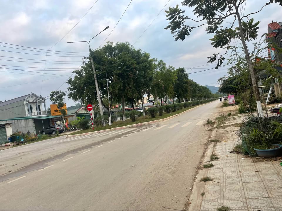 Nhà cấp 4 mặt đường Trần Phú, 94m² giá 1.2 tỷ - Vị trí đắc địa cho kinh doanh!