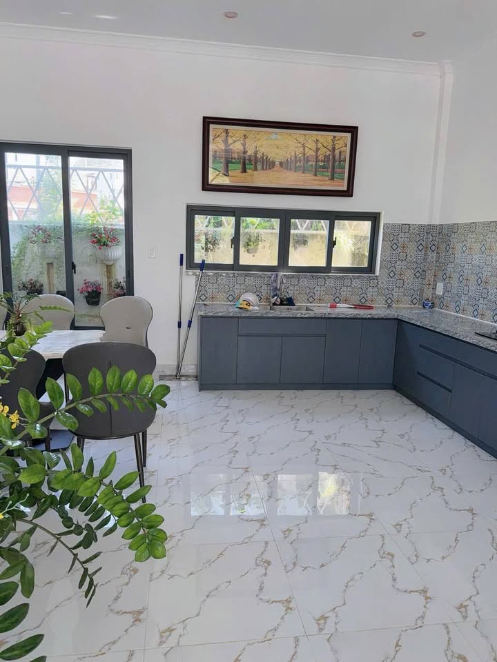 Biệt thự Bảo Lộc 224m² giá 4.7 tỷ - Chính chủ bán gấp!