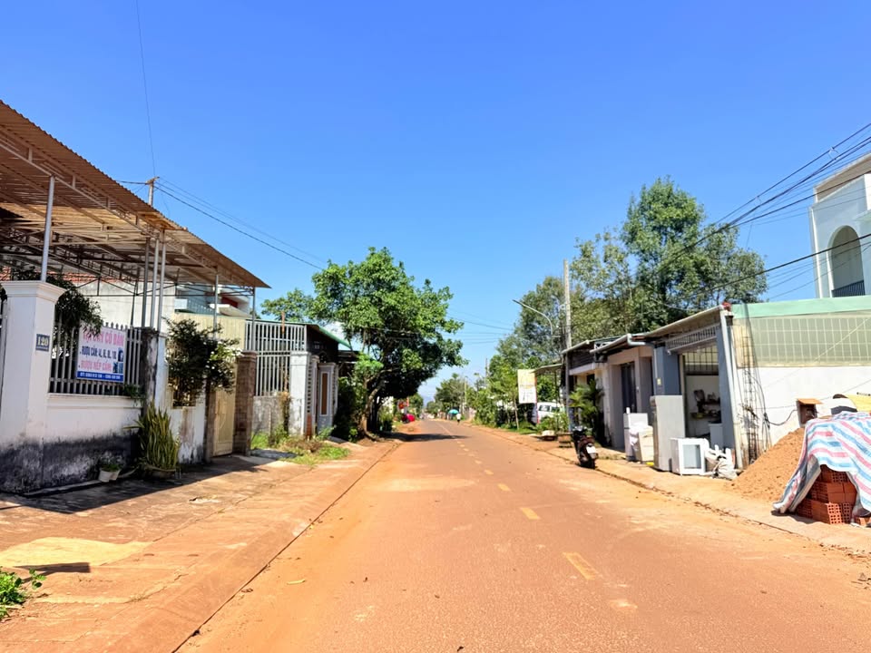 Đất mặt tiền Bà Huyện Thanh Quan, Pleiku 180m² giá 2 tỷ - Cơ hội đầu tư hấp dẫn!