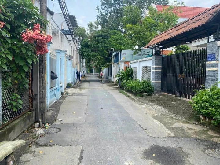 Nhà cấp 4 Lê Hồng Phong Thủ Dầu Một 193m² giá 6.7 tỷ - Sổ hồng chính chủ!