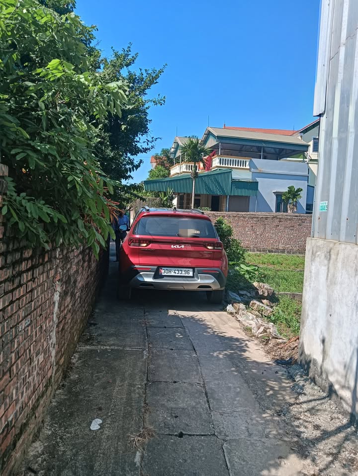 Đất Hồng Vân Thường Tín 63m² giá 2.48 tỷ - Ô tô đỗ cửa, tiềm năng phát triển!