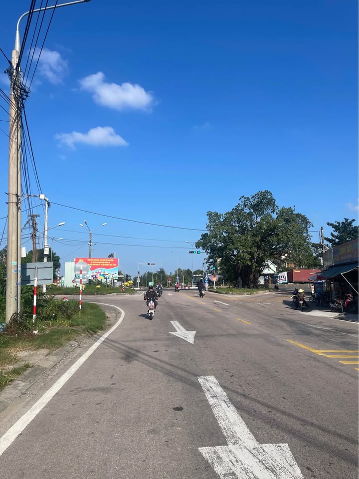 Đất nền mặt tiền đường Duy Tân Đà Nẵng 394m² giá 900 triệu - Cơ hội đầu tư hấp dẫn!