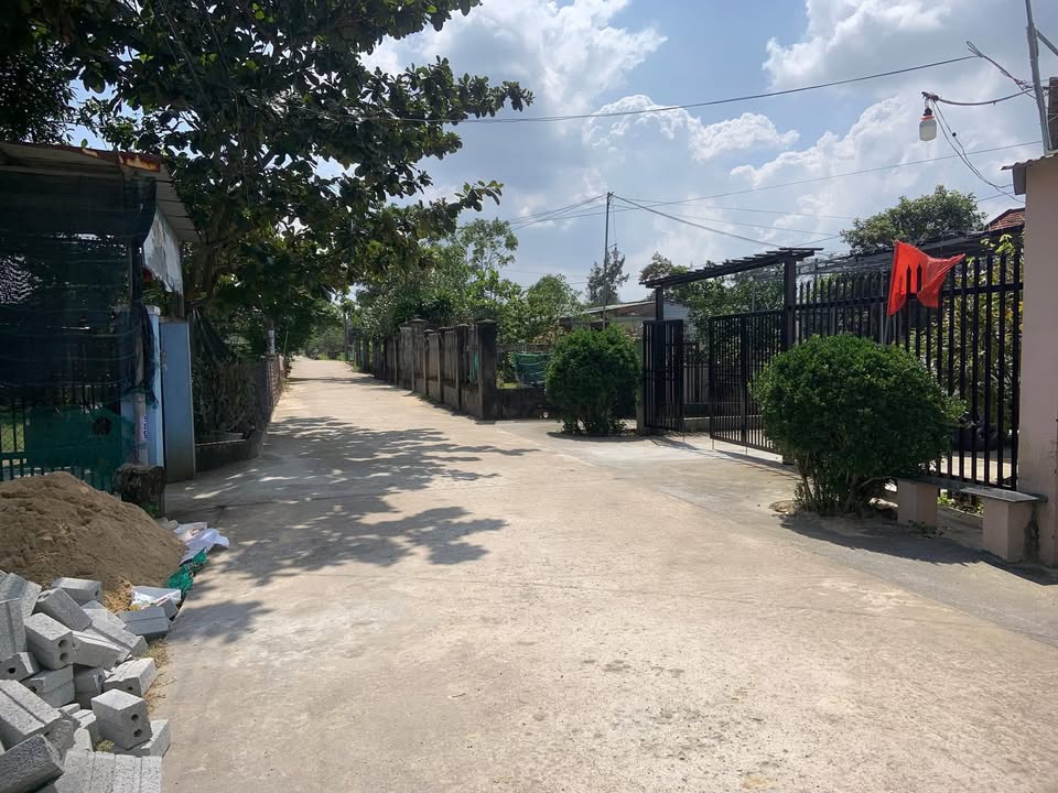 Đất nền Điện Ngọc 122m² - Cơ hội vàng cho cặp đôi trẻ!