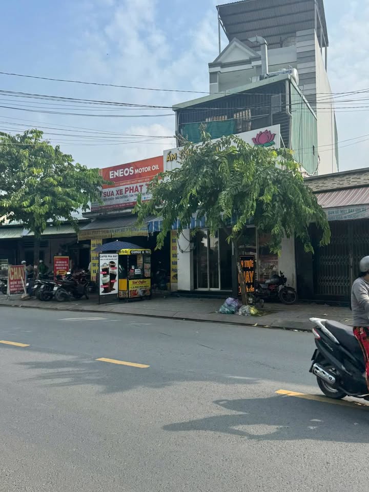 Nhà mặt tiền Nguyễn Ảnh Thủ, xã Bà Điểm, 120m² giá 9 tỷ - Kinh doanh sầm uất!