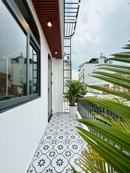 Nhà phố đường Số 9, Gò Vấp 40m² giá 4.98 tỷ - Đậu xe 7 chỗ trước cửa!