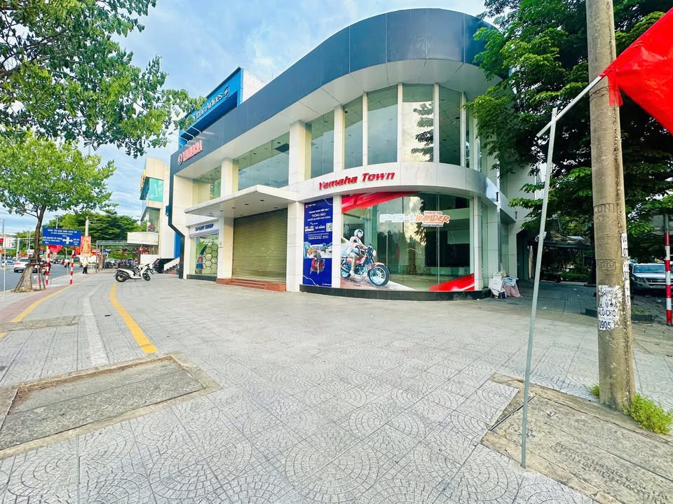 Cho thuê mặt bằng 2 tầng mặt tiền đường Điện Biên Phủ 300m² - Vị trí đắc địa, kinh doanh mọi ngành nghề!