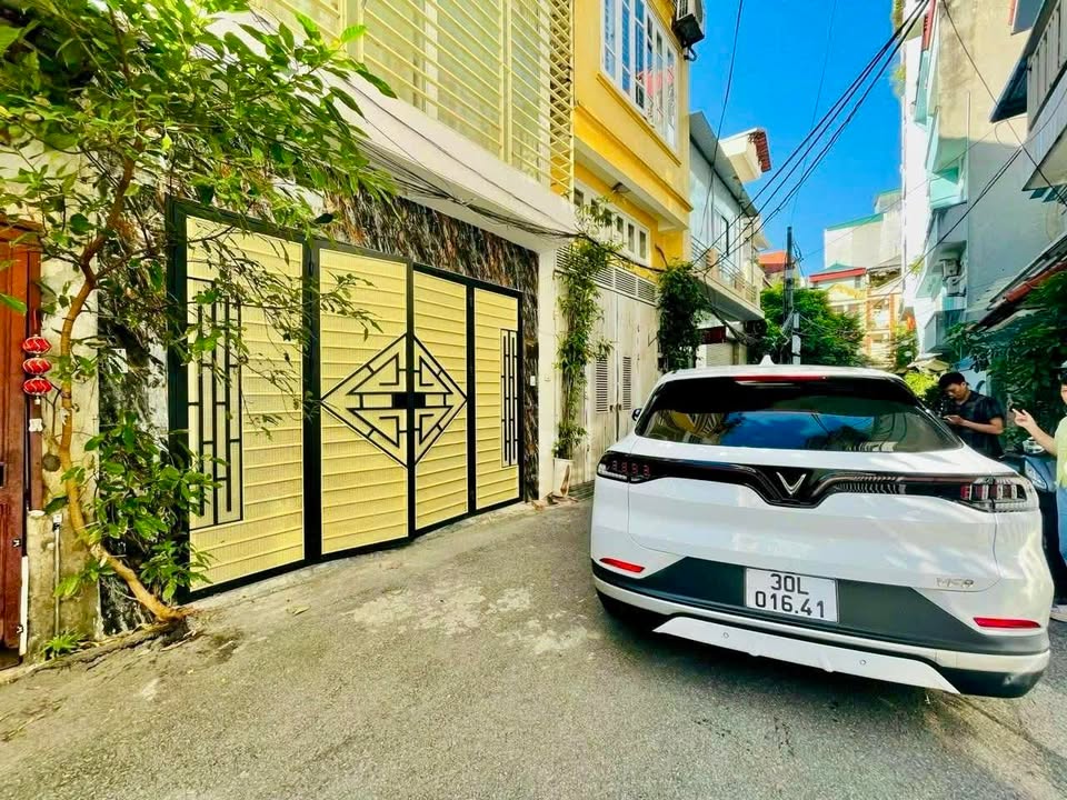 Nhà mặt phố Nguyễn Khang, Cầu Giấy 45m² giá thỏa thuận - Vị trí kinh doanh đắc địa!