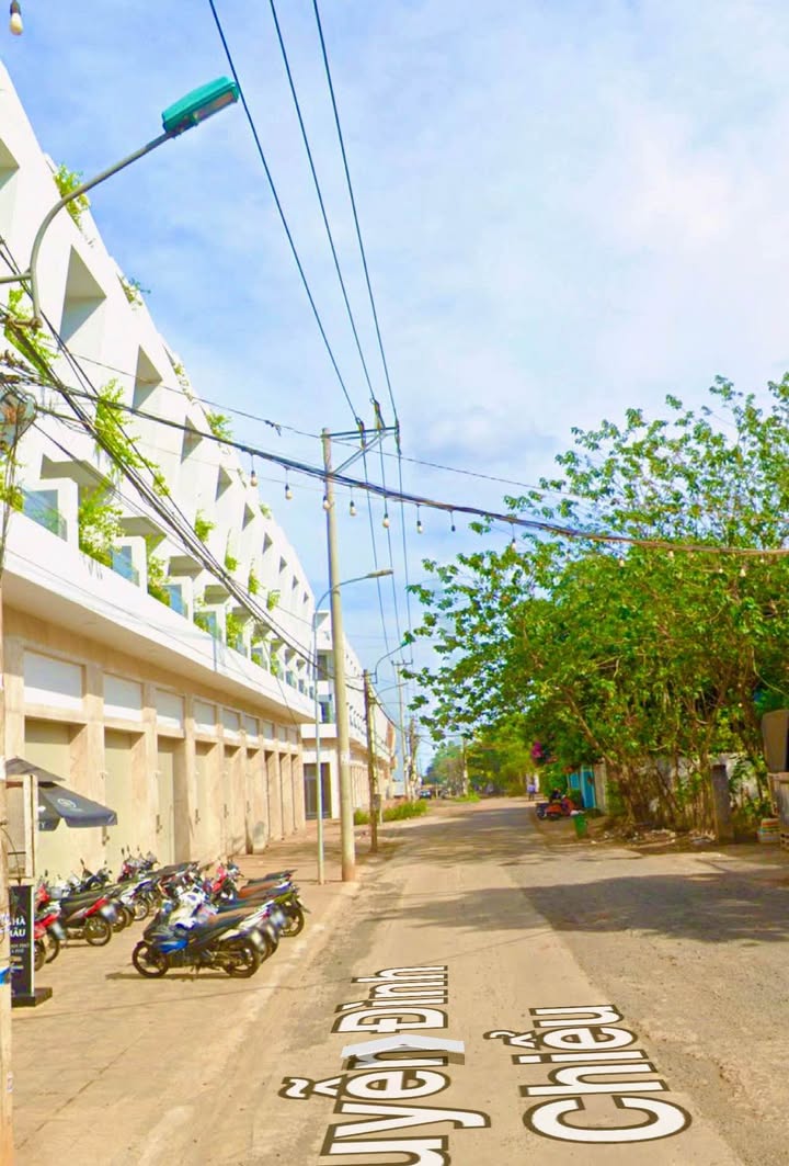 Nhà mặt tiền Nguyễn Đình Chiểu 125.35m² giá 10.9 tỷ - Kinh doanh thuận lợi!