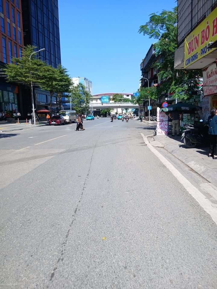 Căn hộ Tập Thể Trung Tự, Đống Đa 60m² giá 4 tỷ - Vị trí đẹp, đầy đủ nội thất!