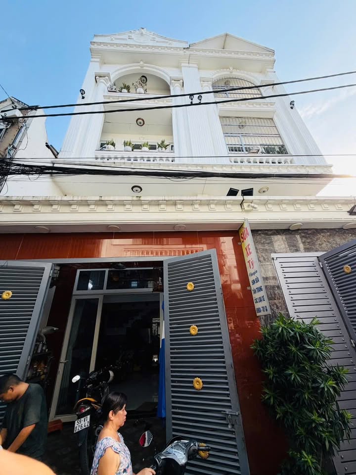 Nhà phố đường Hiệp Thành 26, Quận 12, 70m² giá 6.59 tỷ - Sổ hồng riêng, chính chủ!