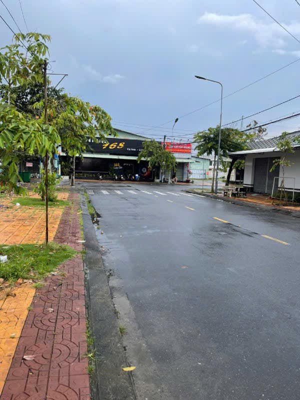 Nhà cấp 4 liền kề tại Ngã Bảy, Hậu Giang - Diện tích 88m², giá 1.75 tỷ - Vị trí thuận lợi cho kinh doanh!