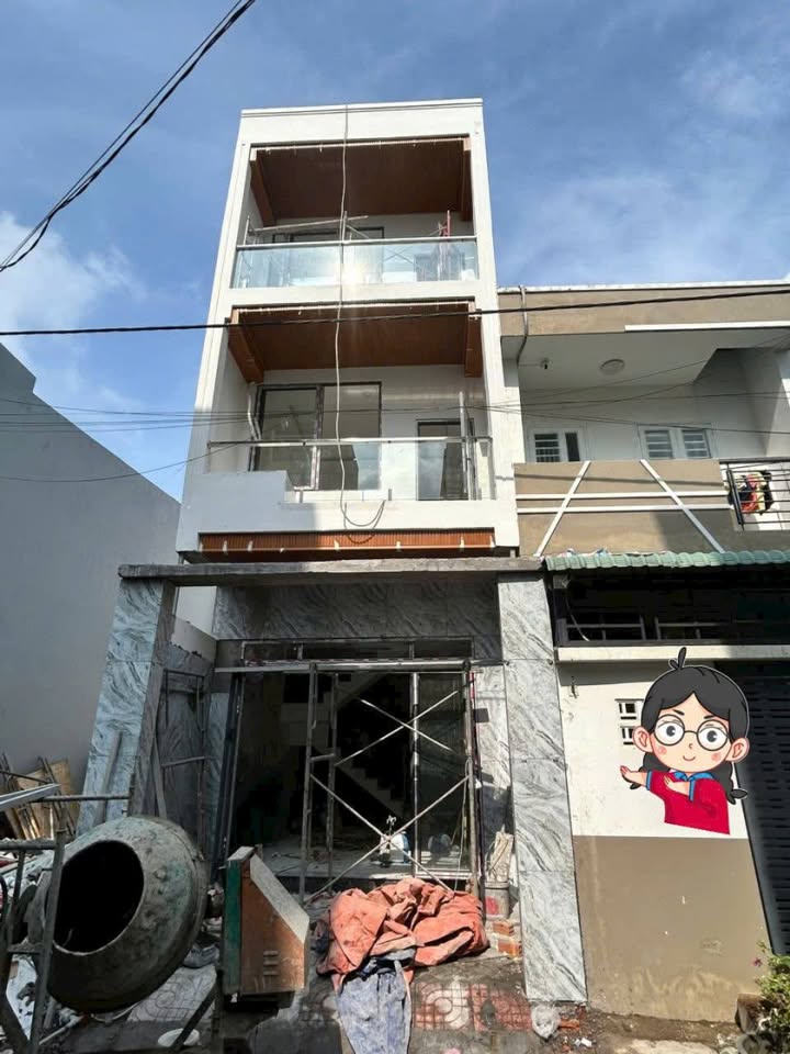 Nhà phố Hẻm 1 xẹt đường 8 Lò Lu, Quận 9, 50.5m² giá chỉ 5.2 tỷ - Cơ hội hiếm có!