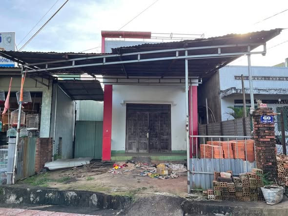 Nhà cấp 4 đẹp tại xã Ea Đrăng, diện tích 210.9m², giá 3.9 tỷ - Sẵn sàng vào ở ngay!