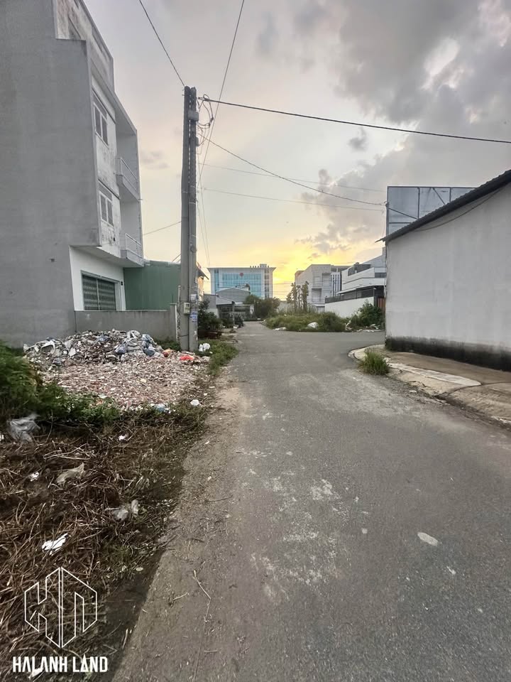 Bán đất Rạch Giá 125m² mặt tiền Lê Văn Long - Vị trí đắc địa gần KĐT Phú Cường!