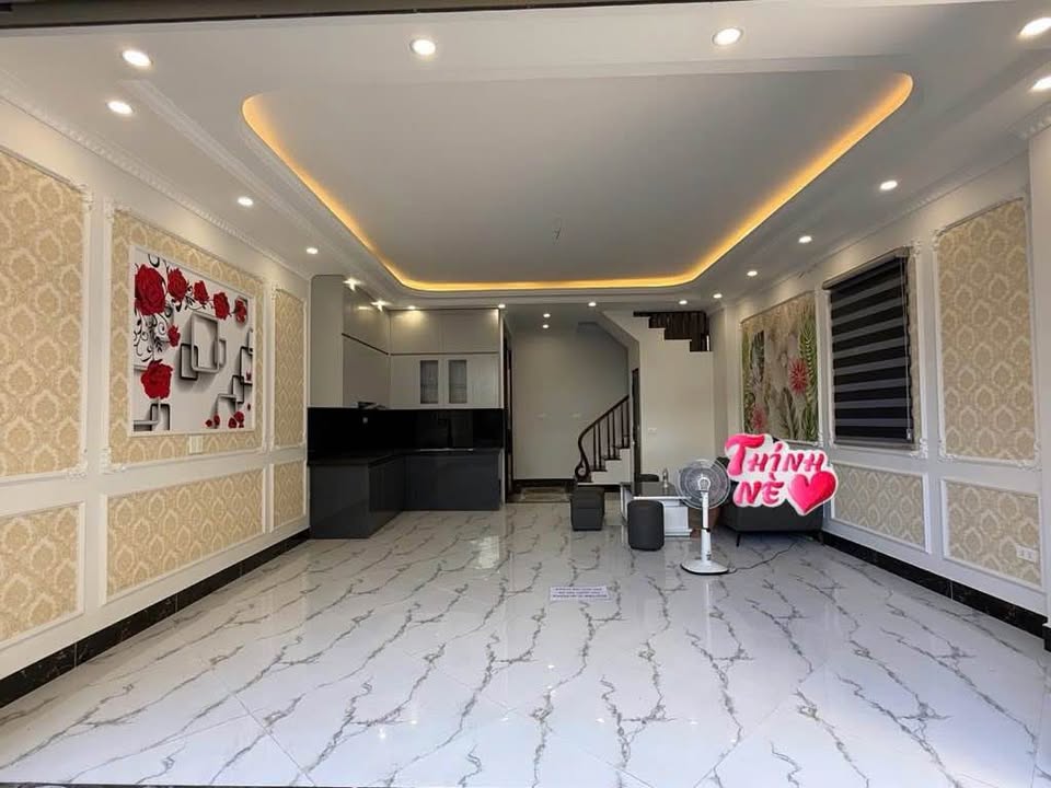 Nhà phân lô Tân Mai 42m² giá 15 tỷ - Thiết kế hiện đại, thang máy