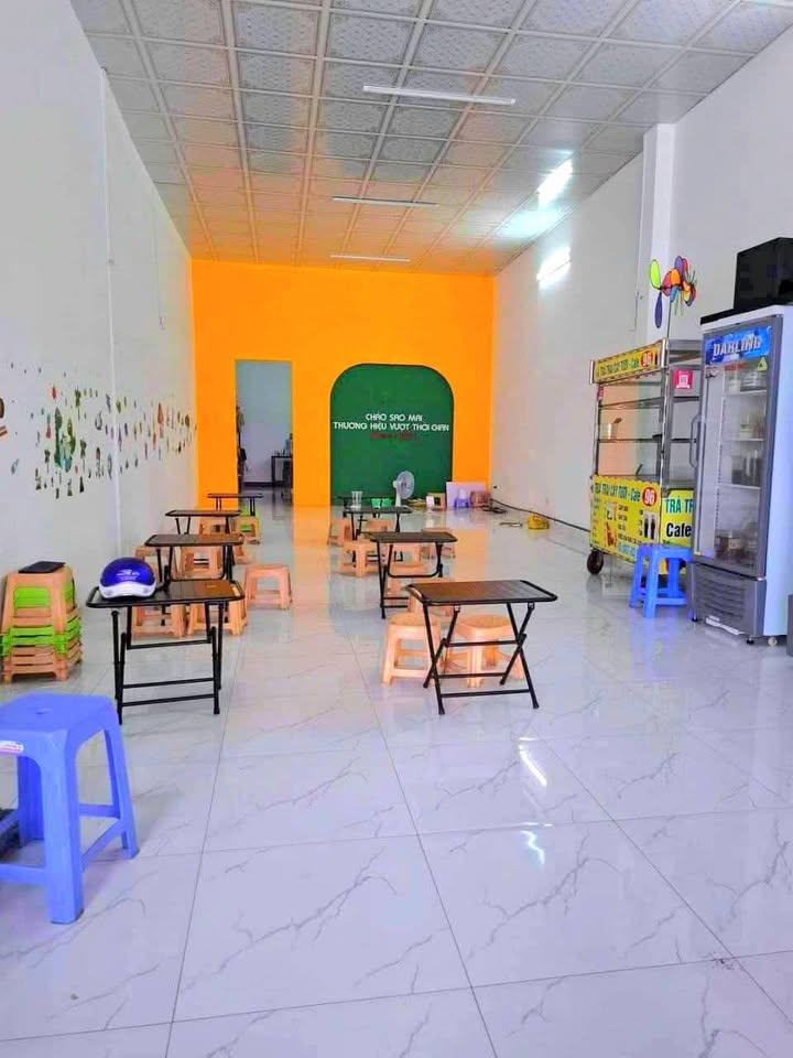 Cho thuê mặt bằng kinh doanh Dĩ An 112.5m² giá 12 triệu - Vị trí đắc địa, sầm uất!