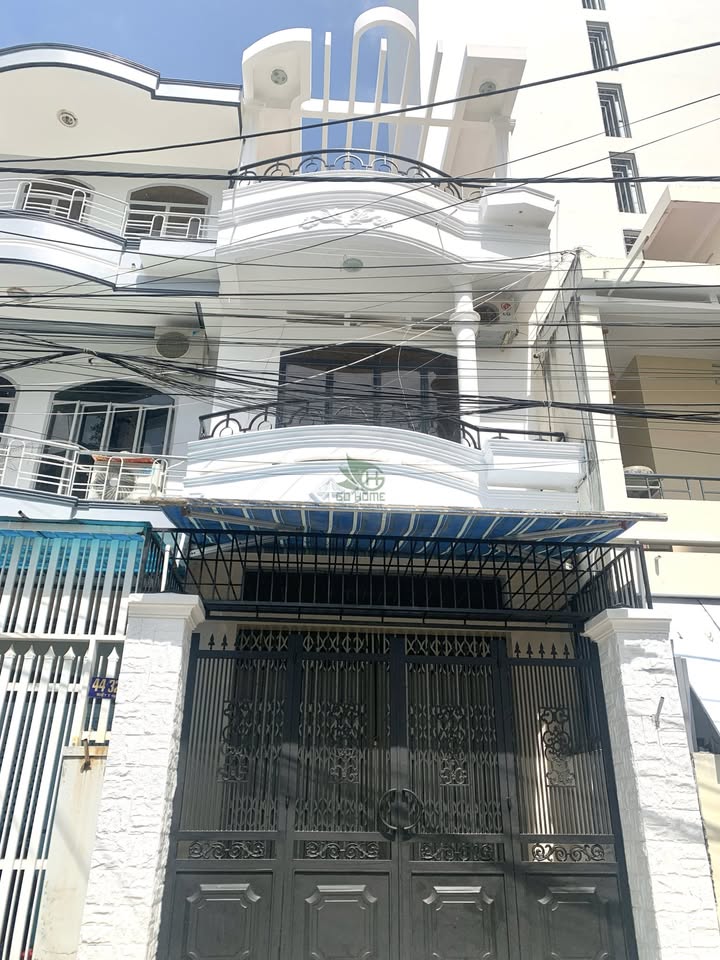 Nhà cho thuê 3 tầng Lộc Thọ, Nha Trang 225m² giá chỉ 15 triệu/tháng - Đến ngay với không gian sống lý tưởng!