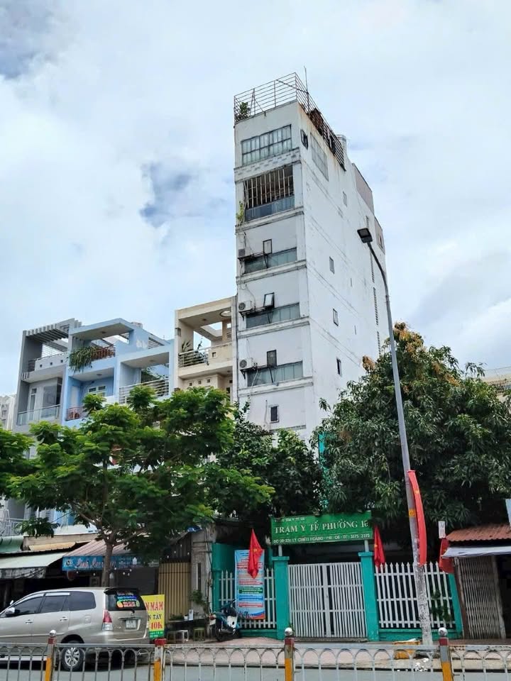 Nhà mặt tiền 18 Lý Chiêu Hoàng, Quận 6, Diện tích 88m² - Giá tốt, cơ hội đầu tư tuyệt vời!