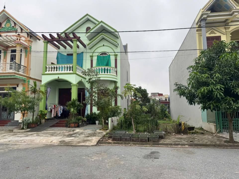 Đất nền khu tái định cư xóm 6, Nghĩa Sơn 133m² giá 1.68 tỷ - Vị trí đắc địa, thuận tiện sinh sống!