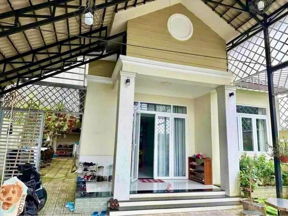 Nhà đẹp đường Huỳnh Thúc Kháng, Bảo Lộc 210m² giá 5.5 tỷ - Sẵn sàng vào ở!