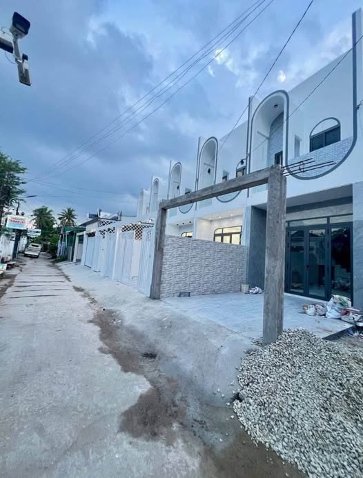 Nhà trệt lầu Hẻm Ô Tô 298 Võ Văn Kiệt, Sóc Trăng - Giá 1 tỷ, thương lượng chính chủ!