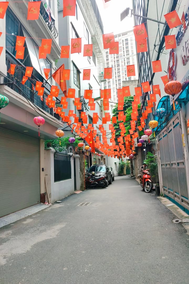 Nhà mặt phố 193 Trung Kính, Cầu Giấy 105m² - Kinh doanh ô tô, giá thỏa thuận!