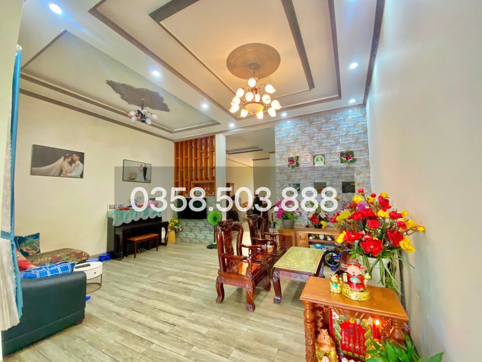 Nhà phố mặt tiền Hồ Xuân Hương, 156m², giá thỏa thuận - Ngôi nhà lý tưởng cho gia đình bạn!