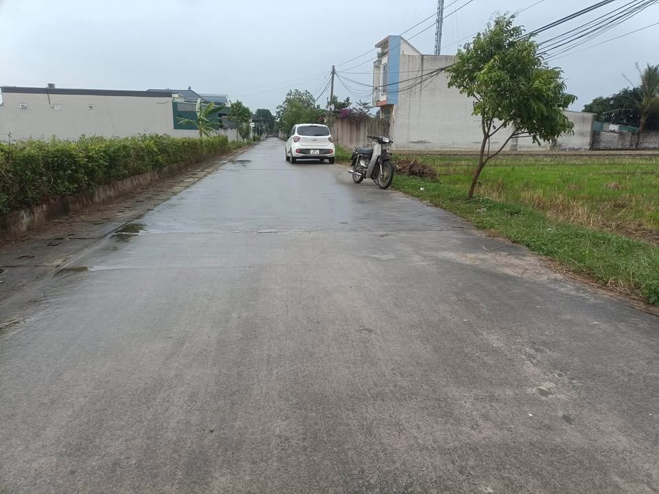 Đất nền Quảng Lưu 198m² giá 900 triệu - Bán nhanh, vị trí đẹp!