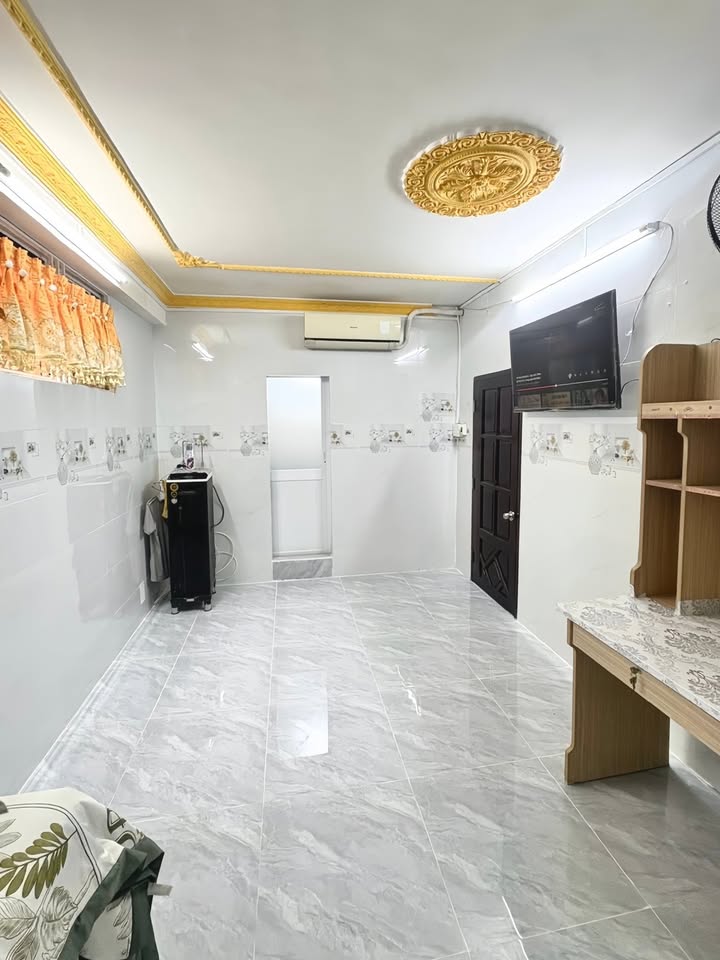 Căn hộ cho thuê đường Thành Thái, Q10 - Full nội thất chỉ 5.5 triệu