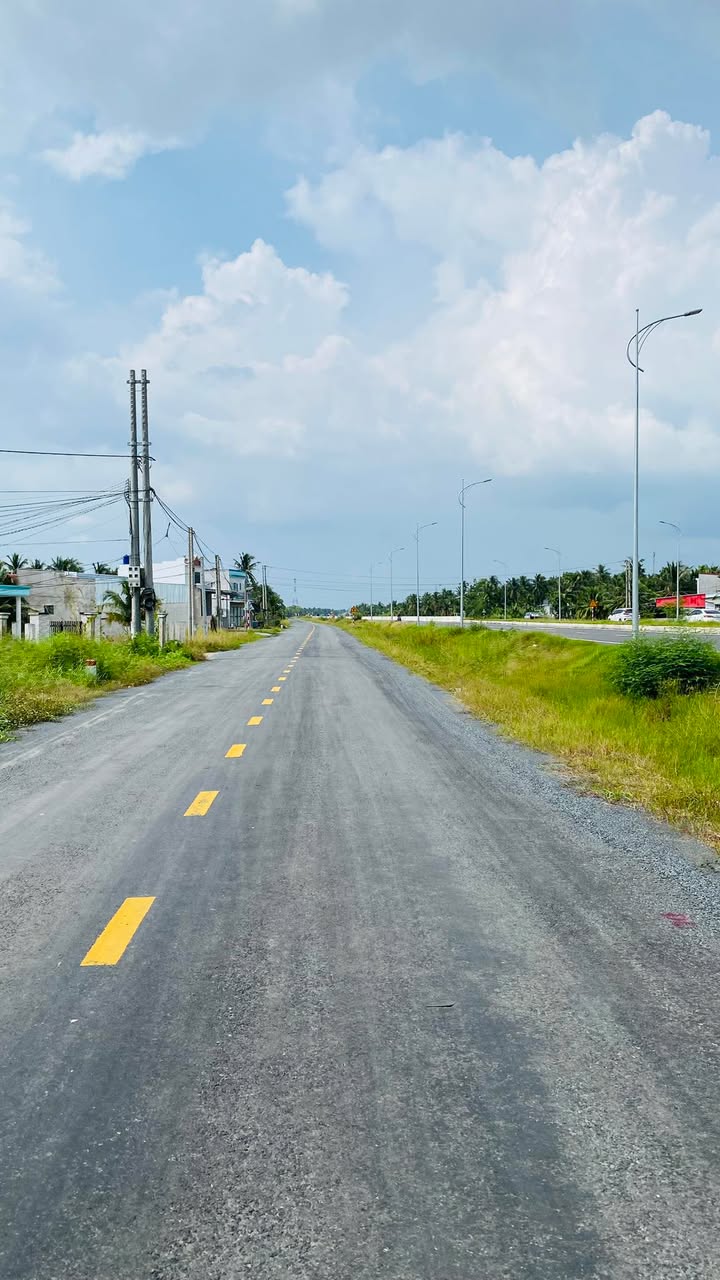 Đất mặt tiền đường Lộ Sơn Đông, xã Bình Phú, Bến Tre 1850m² giá 15.7 tỷ - Đầu tư sinh lời ngay!