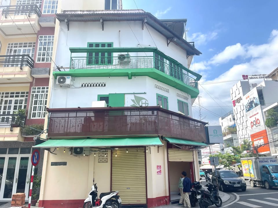 Cho thuê nhà lô góc 3 tầng tại Tân Tiến, Nha Trang - Giá 14 triệu/tháng!