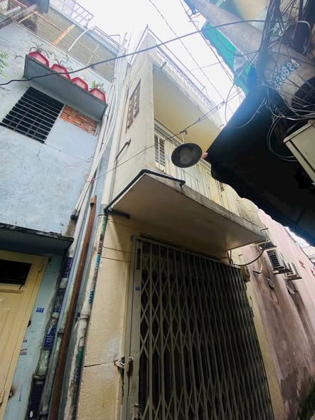 Nhà hẻm Bà Hạt Quận 10 15m² giá 2.68 tỷ - Sẵn sàng vào ở!