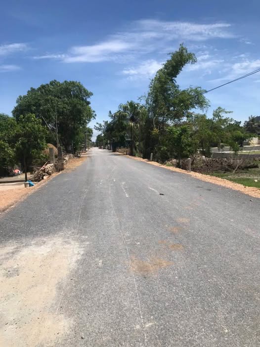 Đất thổ cư Hoàng Thịnh, Đông Phú, 1000m² chỉ 4 tỷ - Cần bán gấp!