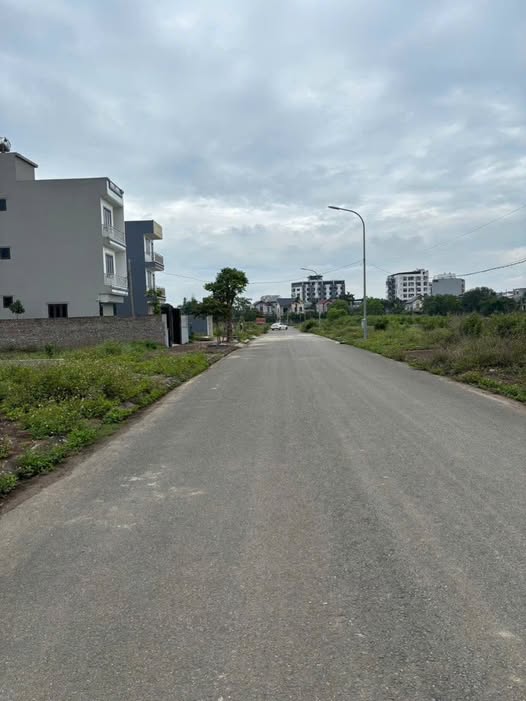 Lô đất thổ cư 200m² tại Thôn Vân Lôi, Hòa Lạc - Giá tốt, pháp lý rõ ràng!