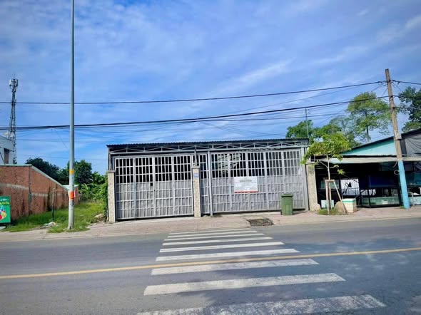 Nhà hoàn công Bình Mỹ, Củ Chi 332m² giá chỉ 10 tỷ - Vị trí đẹp thuận tiện kinh doanh!