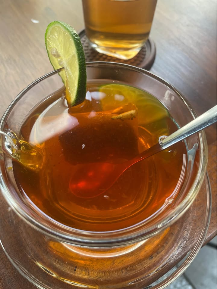 Nhà 2 tầng Phú Nhuận 33m² giá 4 tỷ - Đất tặng nhà, tiện xây mới!