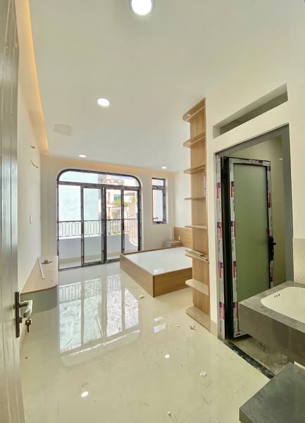 Nhà FrontHouse đường Hoàng Quốc Việt, Cầu Giấy 46m² giá 10 tỷ - Kinh doanh sầm uất!