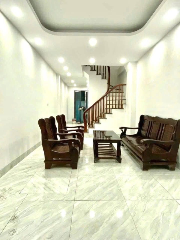 Nhà 2 tầng Vĩnh Quỳnh 36m² giá chỉ 1 tỷ - Phù hợp gia đình trẻ!